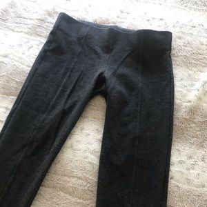 Grey leggings from Aritzia